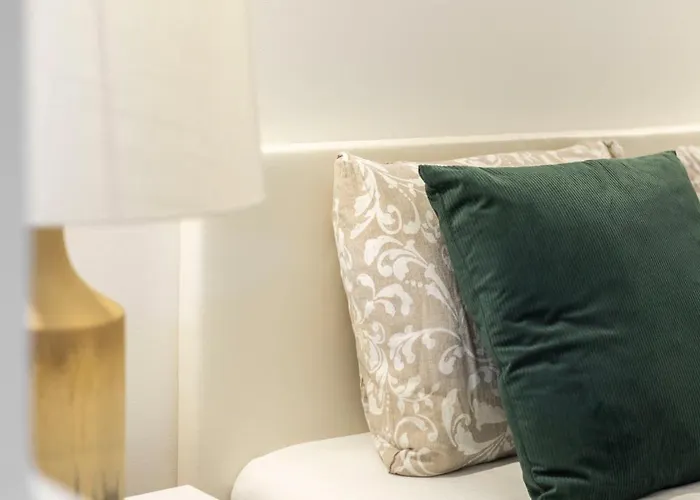 Dob St 66 Apartment