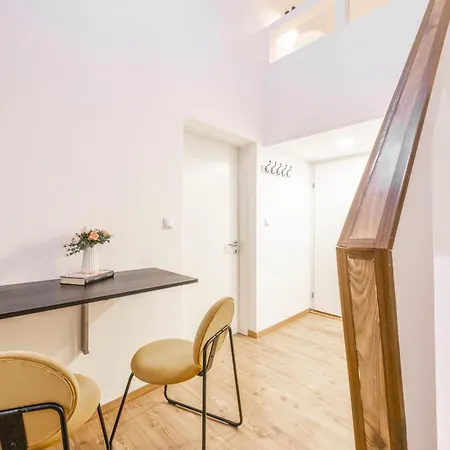 Apartamento Charming Grand In The Heart Of